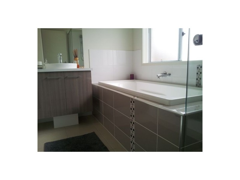 28 Haslewood Crescent, Meridan Plains QLD 4551