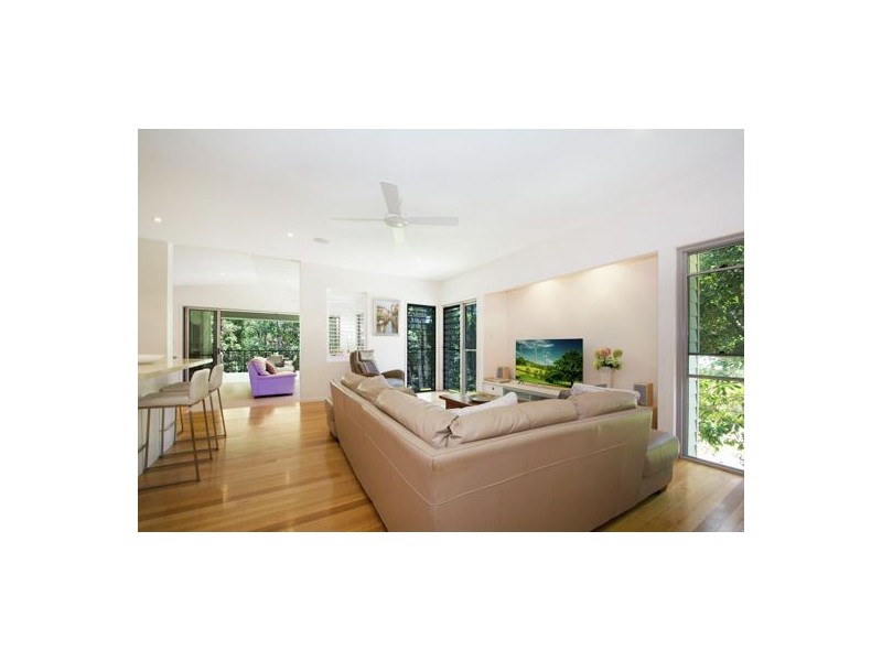 3 Amberly Circle, Little Mountain QLD 4551