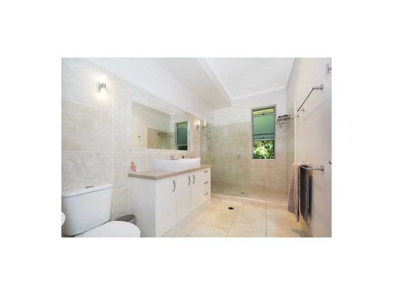 3 Amberly Circle, Little Mountain QLD 4551