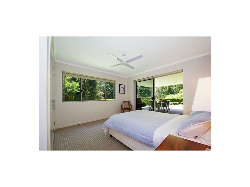 3 Amberly Circle, Little Mountain QLD 4551