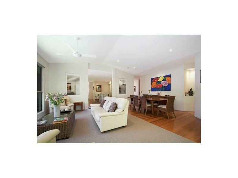 3 Amberly Circle, Little Mountain QLD 4551