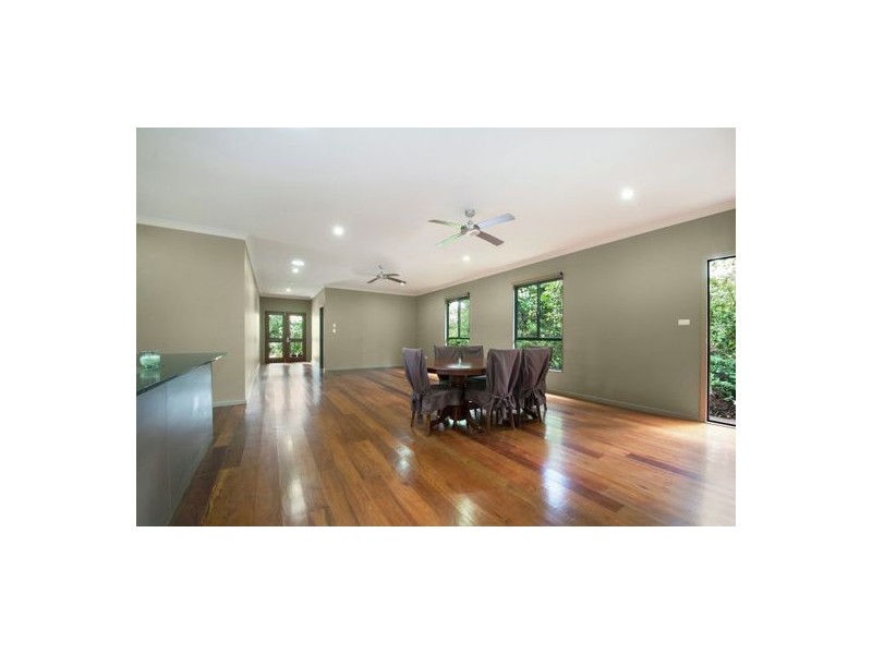 28 Clearview Drive, Glass House Mountains QLD 4518