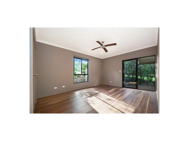 28 Clearview Drive, Glass House Mountains QLD 4518