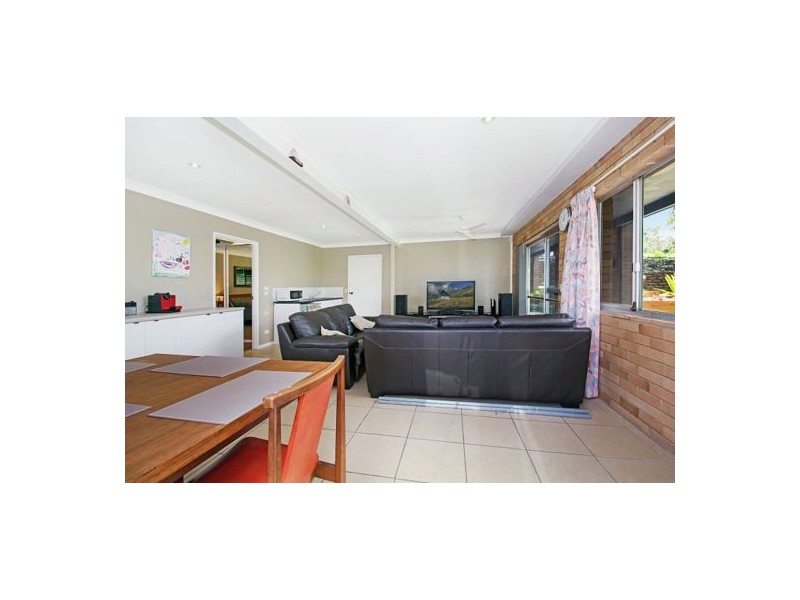 98 Sugar Bag Road, Little Mountain QLD 4551