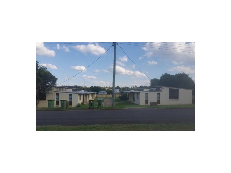 8 Davies Street, Yarraman QLD 4614