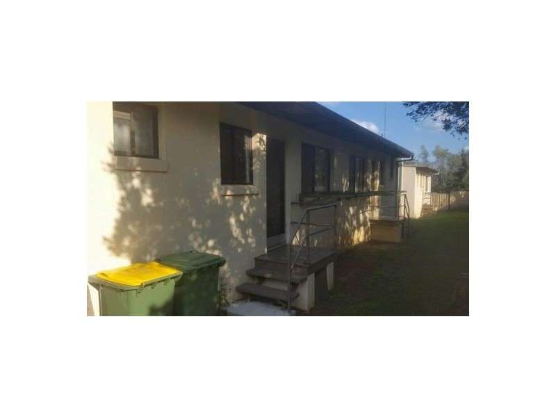 8 Davies Street, Yarraman QLD 4614