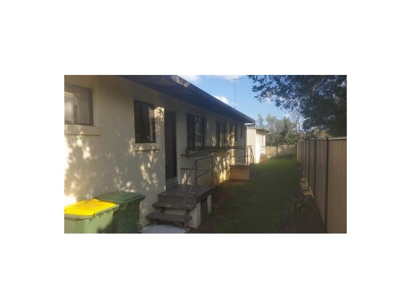 8 Davies Street, Yarraman QLD 4614