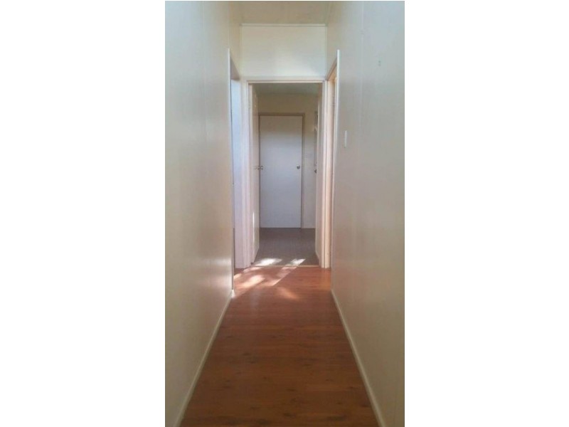 8 Davies Street, Yarraman QLD 4614