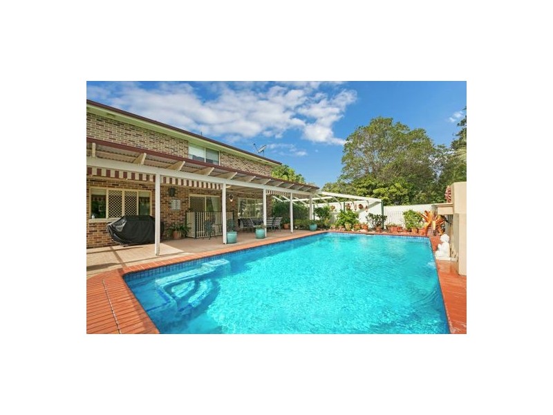 16 Bellevue Drive, Little Mountain QLD 4551