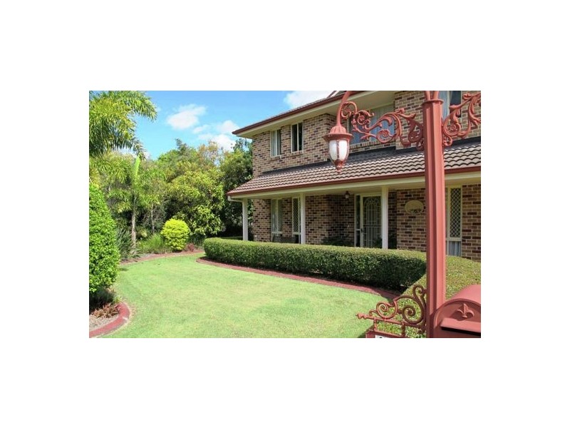 16 Bellevue Drive, Little Mountain QLD 4551