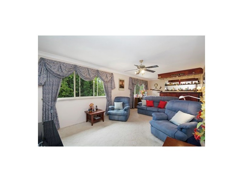 16 Bellevue Drive, Little Mountain QLD 4551
