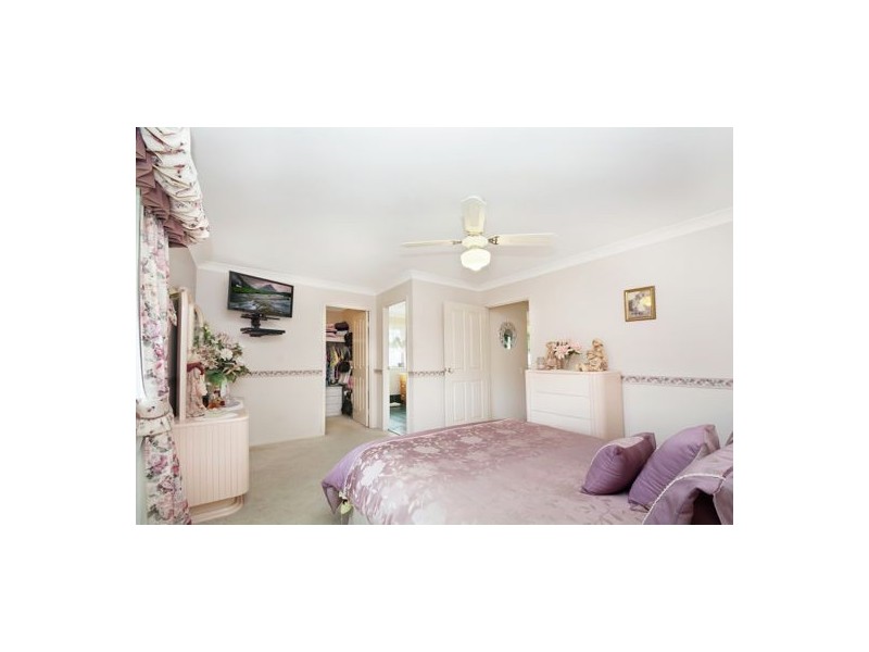 16 Bellevue Drive, Little Mountain QLD 4551