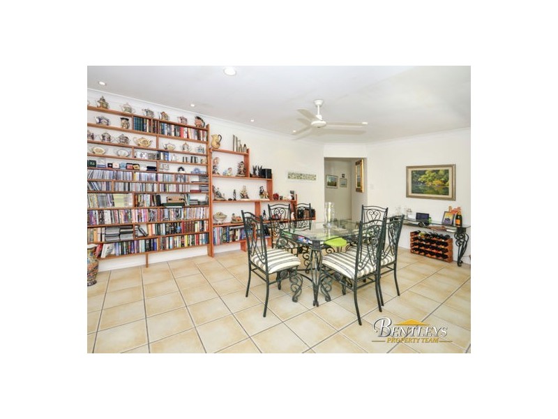 11 Redleaf Court, Currimundi QLD 4551