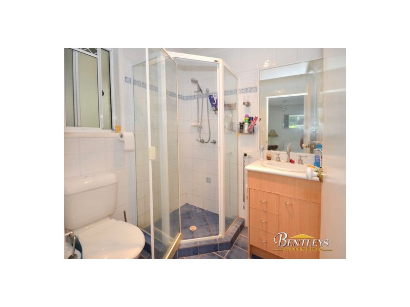 11 Redleaf Court, Currimundi QLD 4551