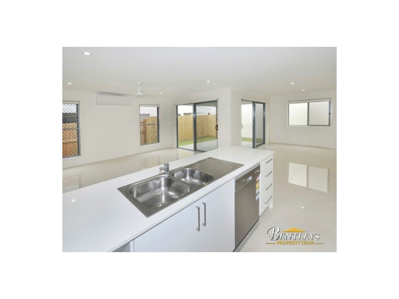14 Hayman Lane, Meridan Plains QLD 4551