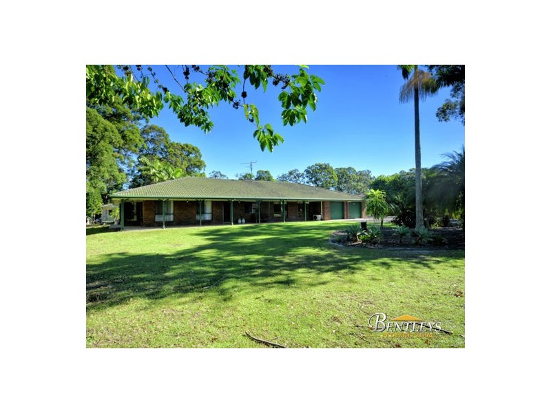 4 Casuarina Drive, Little Mountain QLD 4551