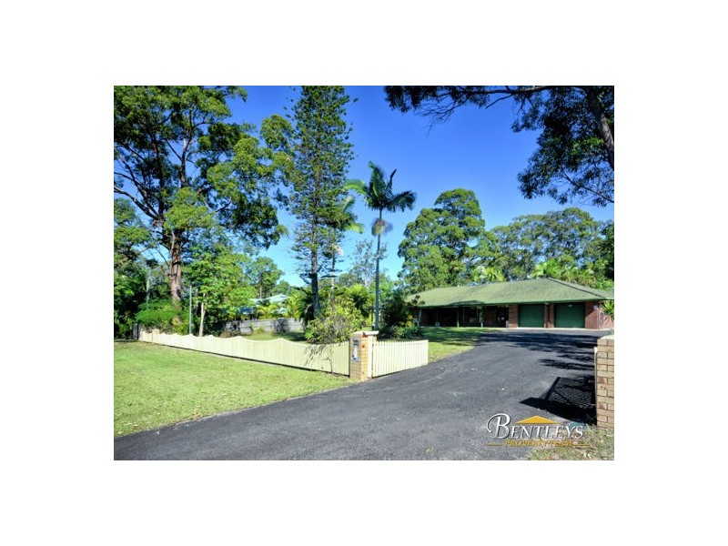 4 Casuarina Drive, Little Mountain QLD 4551