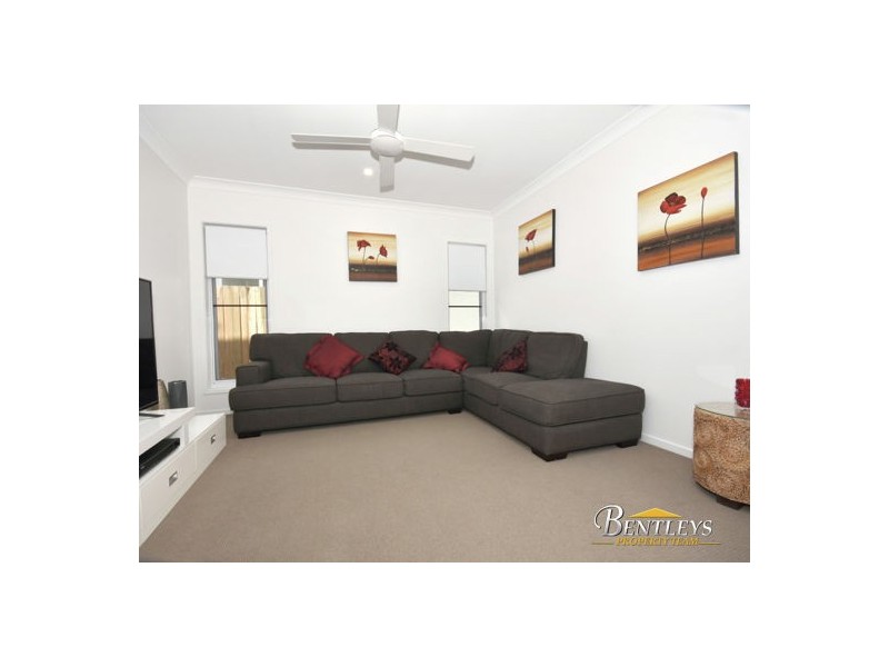 20 Emerald Drive, Caloundra West QLD 4551