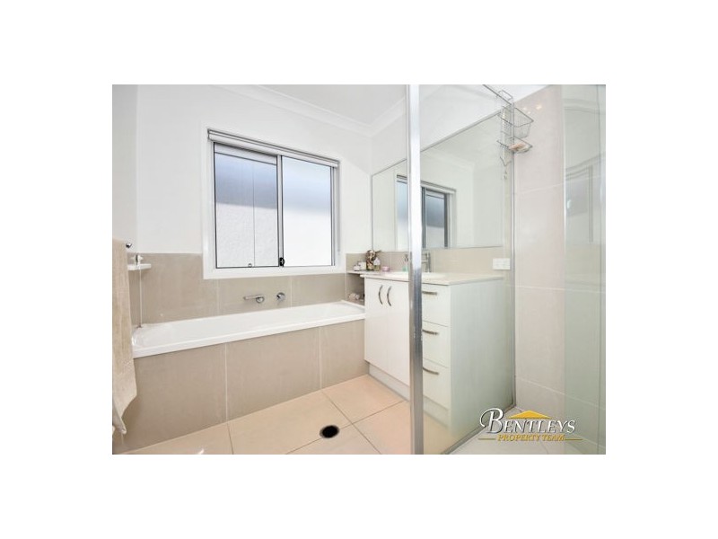 20 Emerald Drive, Caloundra West QLD 4551