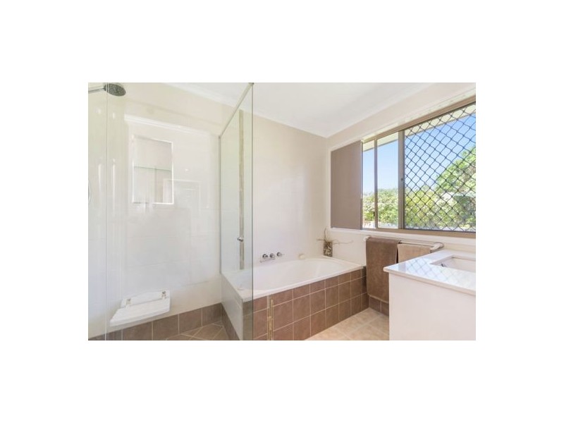 20 Woodroffe Street, Little Mountain QLD 4551
