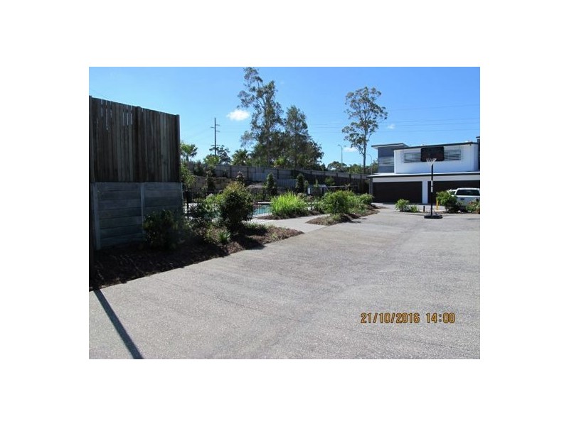 6/17 Greensboro Place, Little Mountain QLD 4551