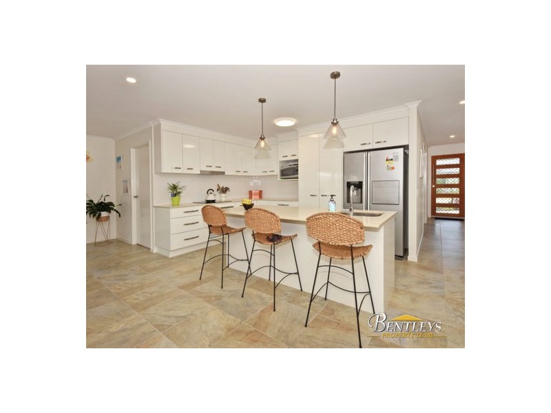 68 Haslewood Crescent, Meridan Plains QLD 4551