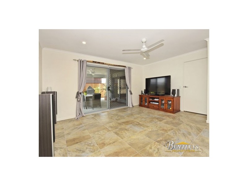 68 Haslewood Crescent, Meridan Plains QLD 4551