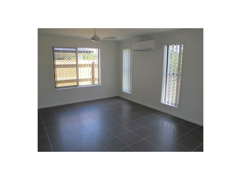 4 Coolibah Lane, Little Mountain QLD 4551