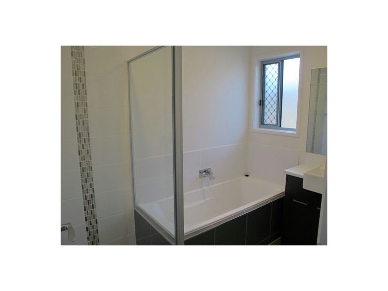 4 Coolibah Lane, Little Mountain QLD 4551