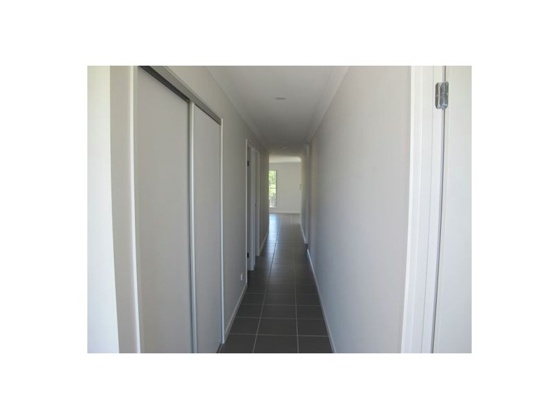 4 Coolibah Lane, Little Mountain QLD 4551