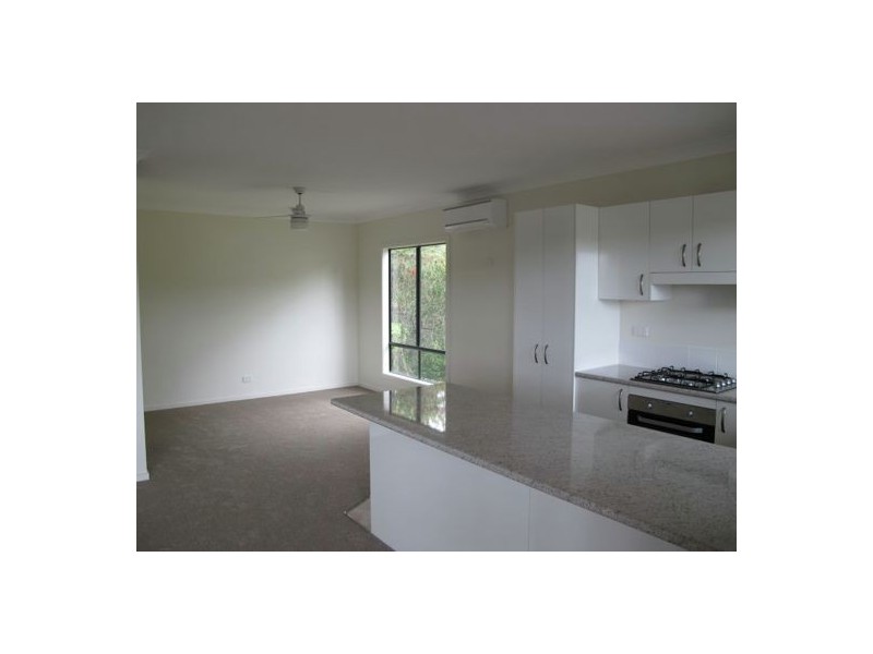 33A Pierce Ave, Little Mountain QLD 4551