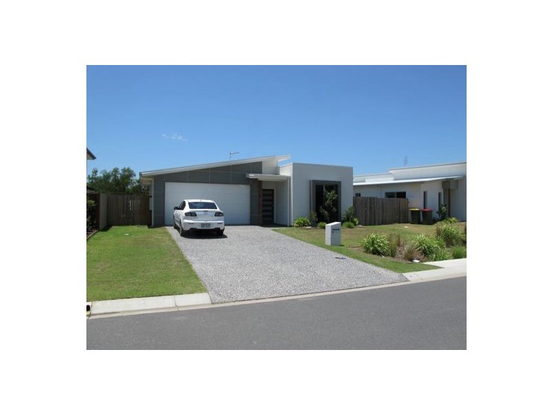 9 Ruby Crescent, Meridan Plains QLD 4551