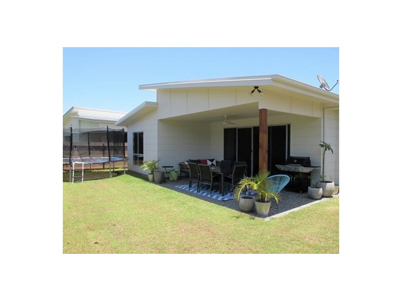 9 Ruby Crescent, Meridan Plains QLD 4551