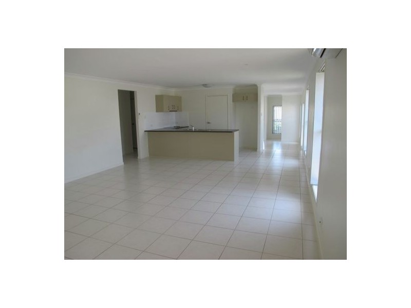 3 Sunrise Terrace, Little Mountain QLD 4551