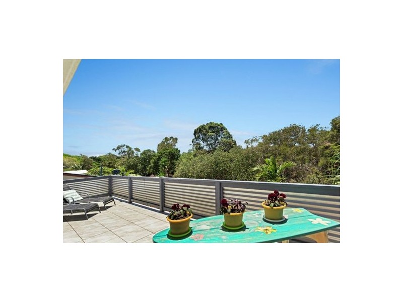 19 Bareki street, Wurtulla QLD 4575