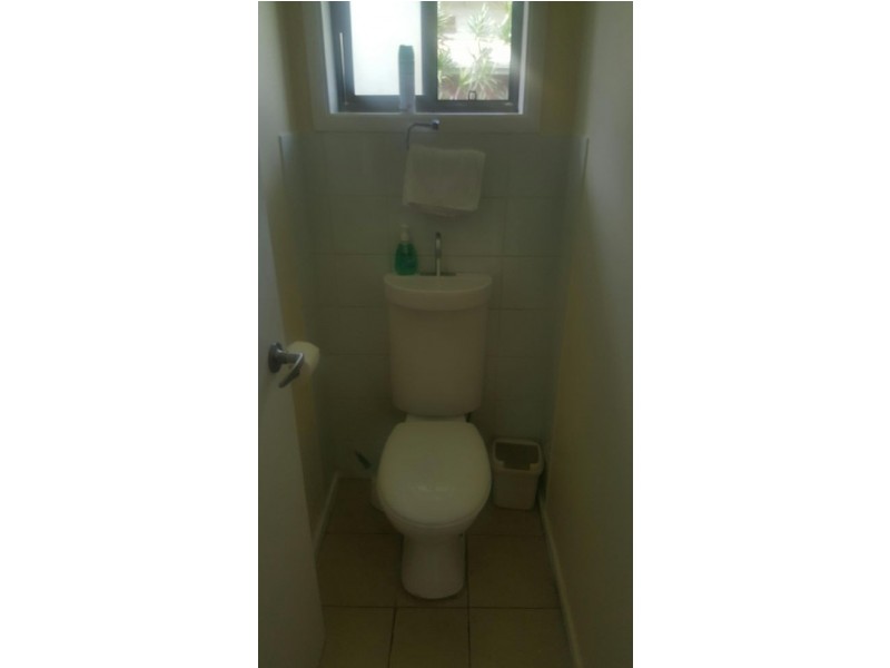 672 Nicklin Way, Wurtulla QLD 4575