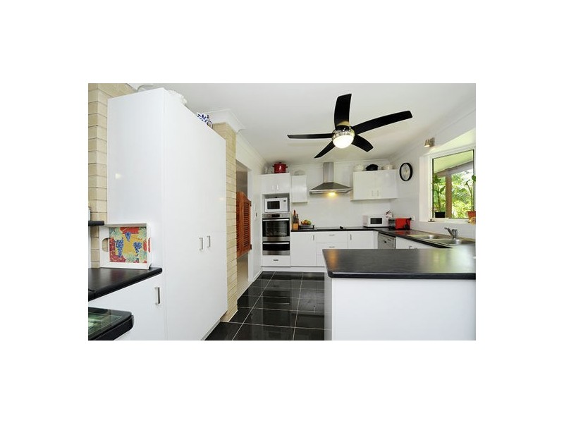 9 Kentucky Court, Little Mountain QLD 4551