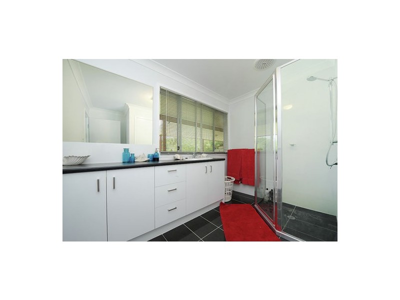 9 Kentucky Court, Little Mountain QLD 4551