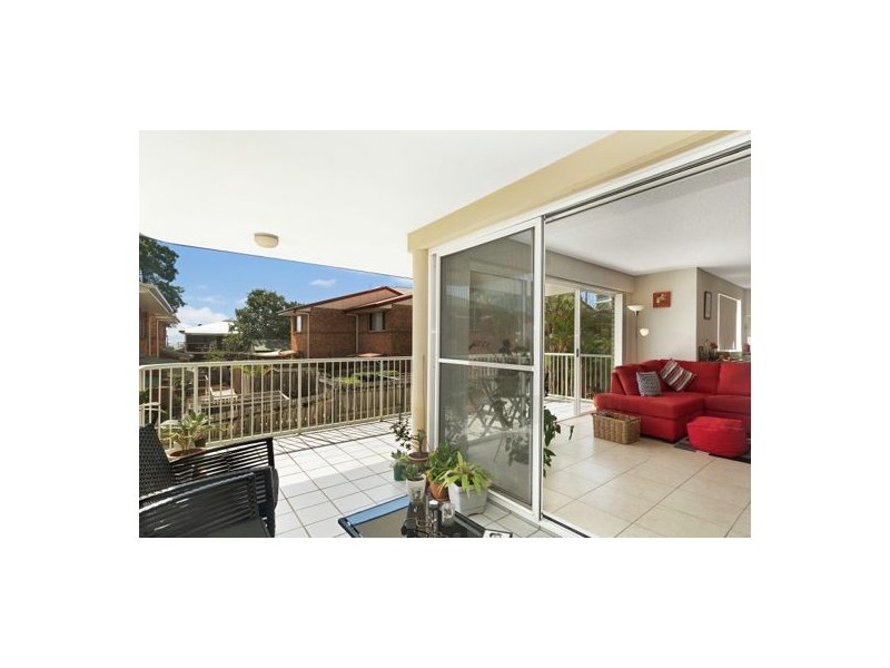 Unit 2/7 Queen Street, Moffat Beach QLD 4551