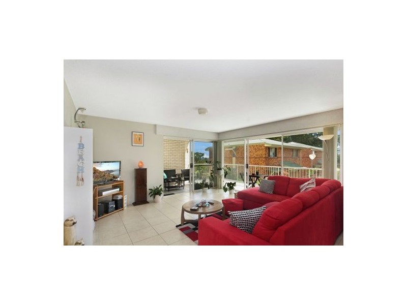 Unit 2/7 Queen Street, Moffat Beach QLD 4551