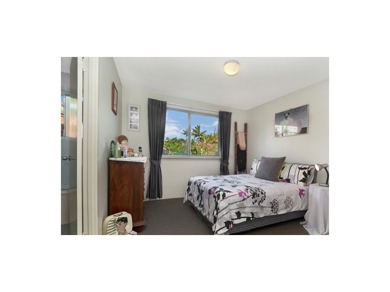 Unit 2/7 Queen Street, Moffat Beach QLD 4551