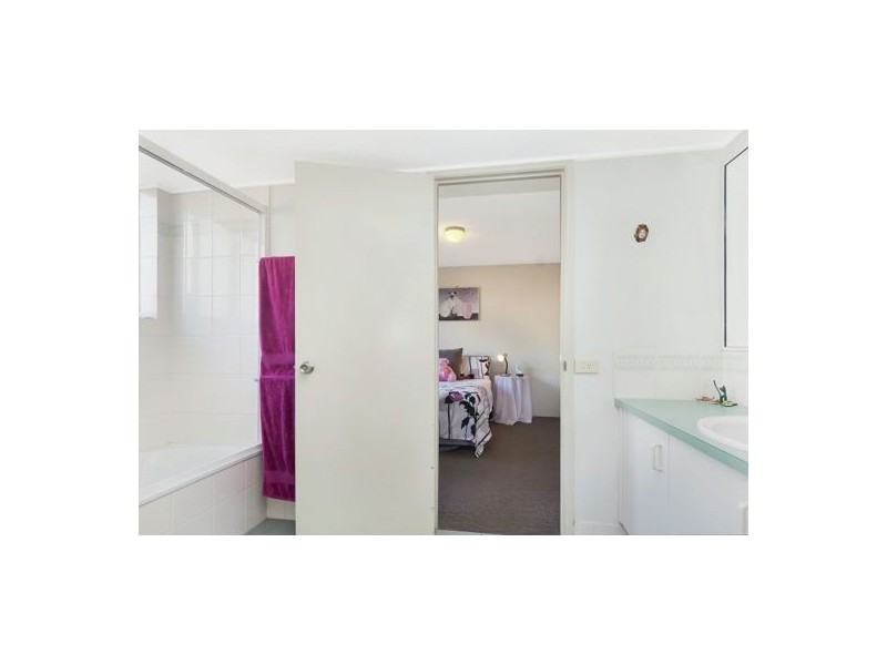 Unit 2/7 Queen Street, Moffat Beach QLD 4551