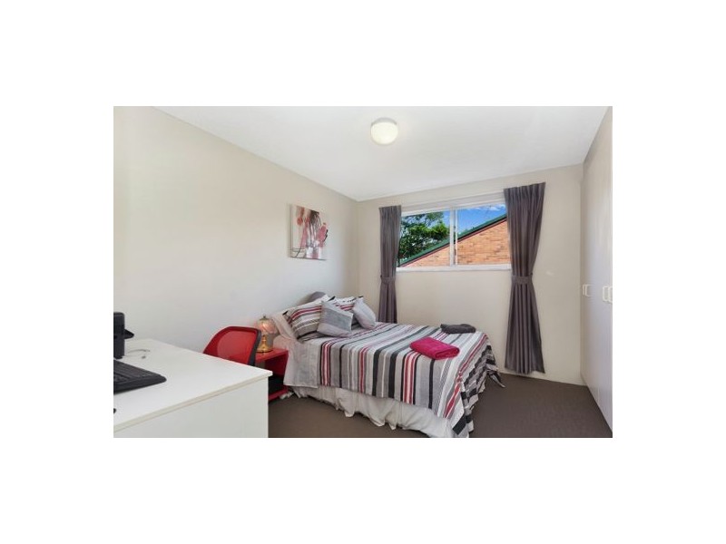 Unit 2/7 Queen Street, Moffat Beach QLD 4551