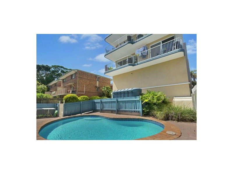 Unit 2/7 Queen Street, Moffat Beach QLD 4551