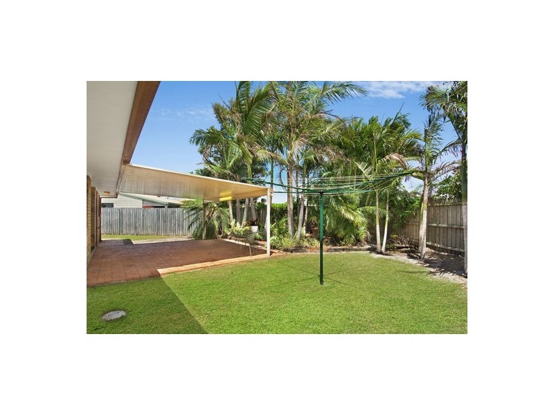 8 Arinya Street, Wurtulla QLD 4575