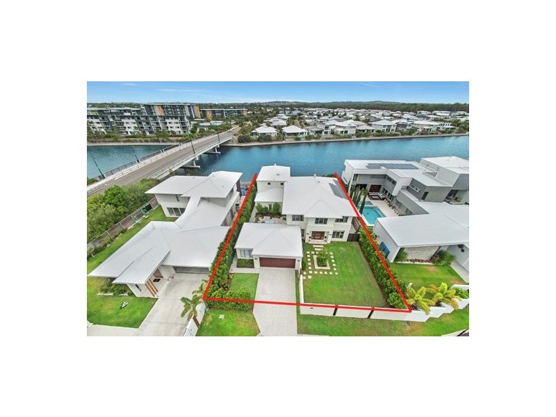 11 Wake Court, Birtinya QLD 4575