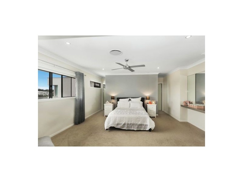 11 Wake Court, Birtinya QLD 4575