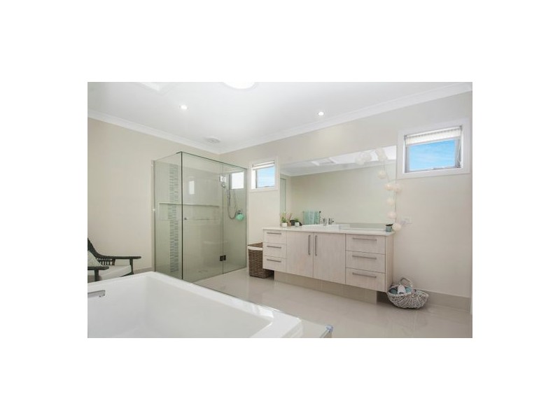 11 Wake Court, Birtinya QLD 4575