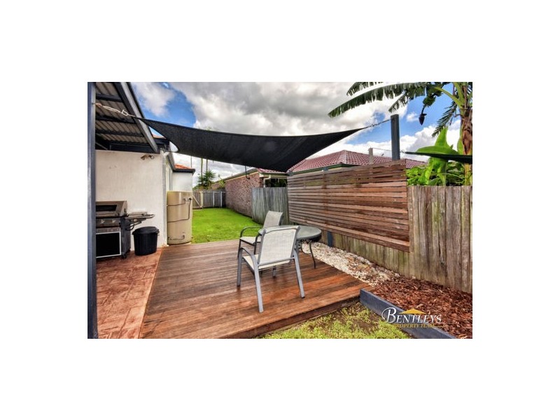 41 Lakeshore Place, Little Mountain QLD 4551