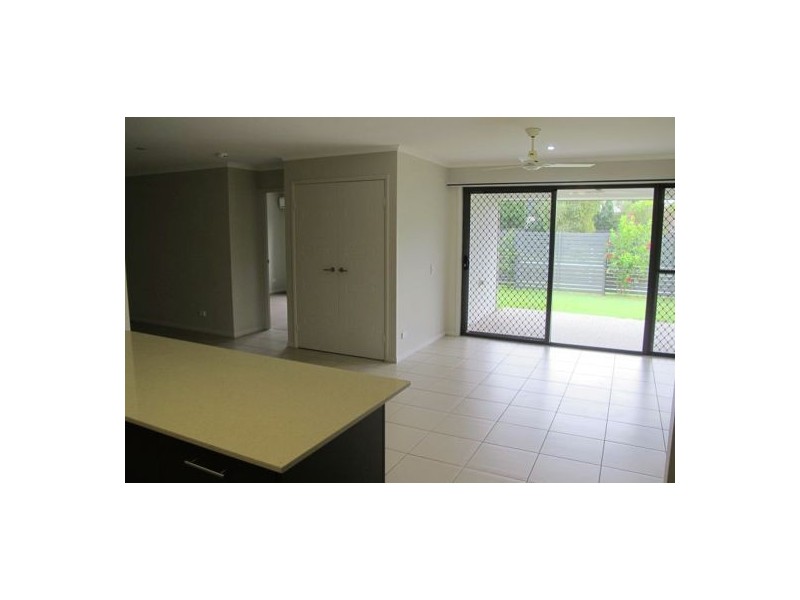 1/2 Mansell Street, Meridan Plains QLD 4551